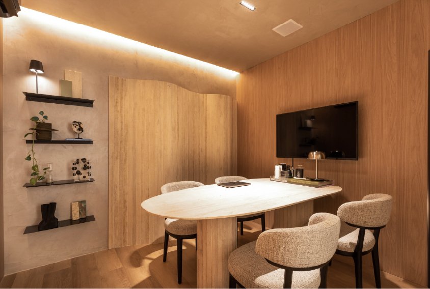 Corporativo 4 – Lucas Fernandes